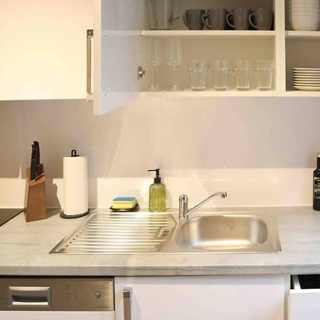 Charming, Modern & Spacious Apartment Виена Екстериор снимка